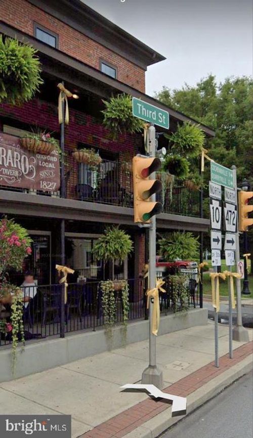 1-2 S 3rd St, OXFORD, PA, 19363-1601 | Card Image