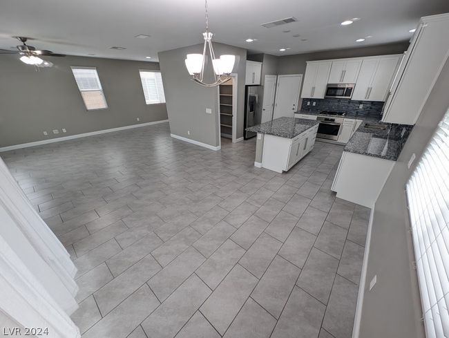 6448 Earl Pike Ct, House other with 3 bedrooms, 3 bathrooms and null parking in Las Vegas NV | Image 7