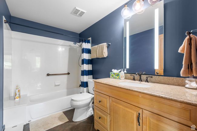 Second bathroom | Image 23