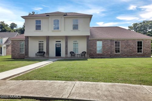 302 S Meyers Dr, Lafayette, LA, 70508-7297 | Card Image