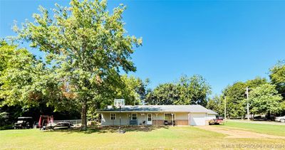 415696 E 1094, House other with 3 bedrooms, 2 bathrooms and null parking in Checotah OK | Image 1