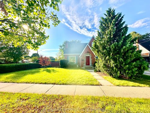 117 Queensway Dr, Brantford, ON, N3R4X1 | Card Image