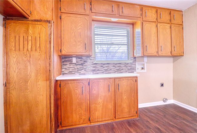 516 S Church St, House other with 3 bedrooms, 2 bathrooms and null parking in Pilot Point TX | Image 8