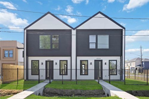 d-4202 Kewanee St, Houston, TX, 77051-2539 | Card Image