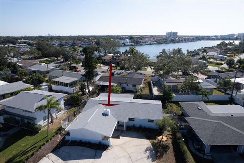 1897 Dolphin Blvd S, ST PETERSBURG, FL, 33707-3840 | Card Image