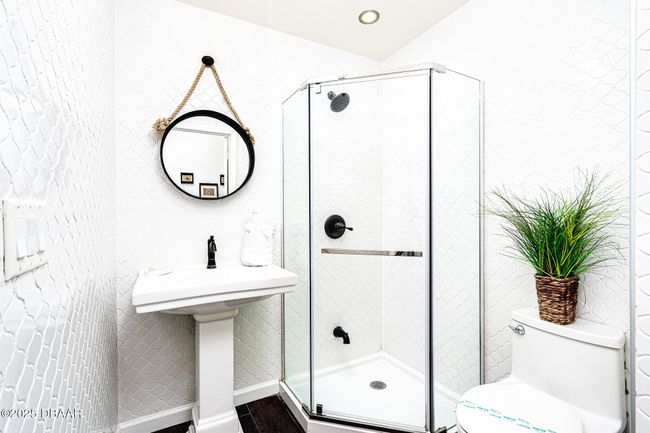 2ND BATHROOM, UPPER FLOOR | Image 26