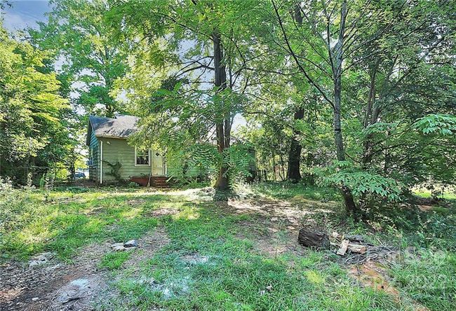 1518 Pierson Dr, House other with 2 bedrooms, 1 bathrooms and null parking in Charlotte NC | Image 5