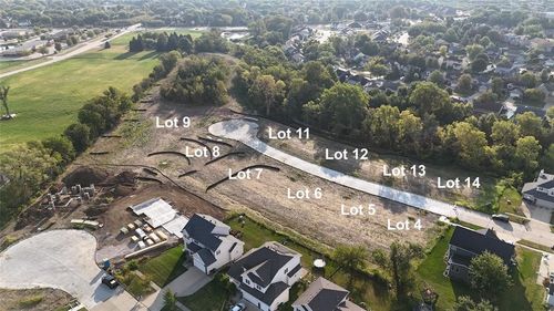 9016 Timberwood Dr, Johnston, IA, 50131 | Card Image