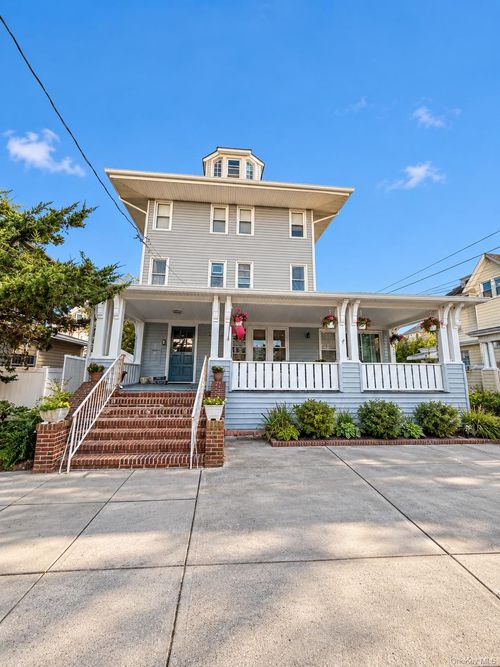 2b-164 Beach 122nd St, Belle Harbor, NY, 11694-1881 | Card Image