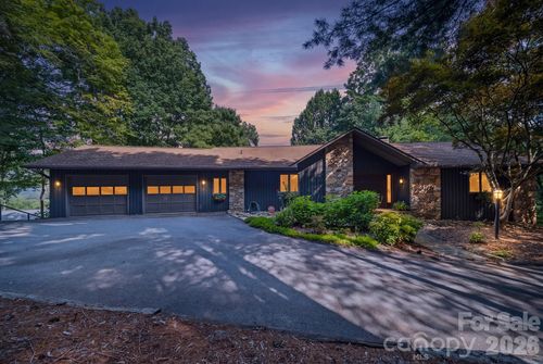 1105 High Vista Dr, Mills River, NC, 28759-2561 | Card Image