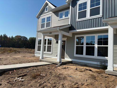 16-6114 Spring Lake Dr, Spring Lake, MI, 49456 | Card Image