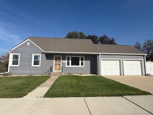 524 N Kingston St, Caledonia, MN, 55921-1227 | Card Image