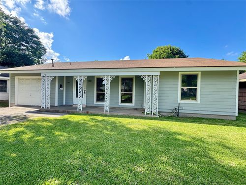 8527 Dillon Street, Houston, TX, 77061 | Card Image