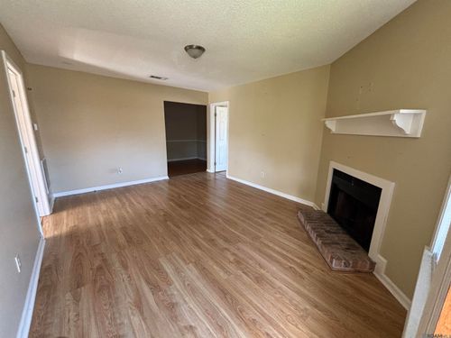 a-1654 Clear Lake Ave, Baton Rouge, LA, 70808-9098 | Card Image