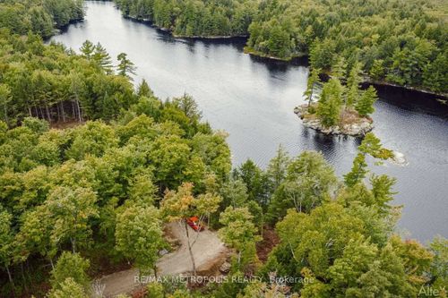 30 Lake Rd, Muskoka, ON, P0A1Y0 | Card Image