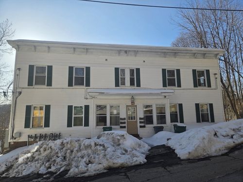 apt-3-40 Garnet St, Fitchburg, MA, 01420-3258 | Card Image