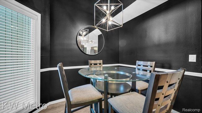 4013 Foxpointe Dr, Condo with 2 bedrooms, 3 bathrooms and null parking in West Bloomfield MI | Image 4