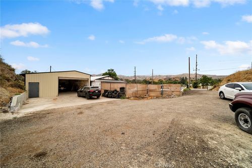 16280 Sierra Hwy, Canyon Country, CA, 91351-1410 | Card Image