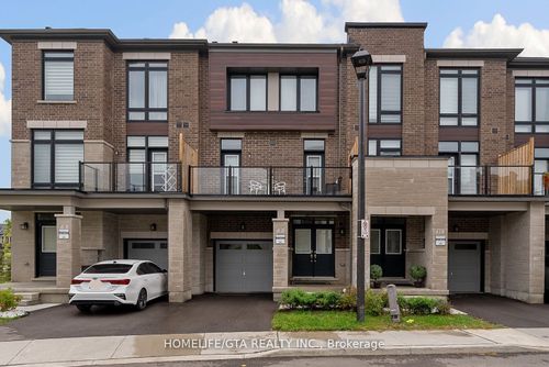 7 Holyrood Cres, Kleinburg, ON, L4H5G2 | Card Image