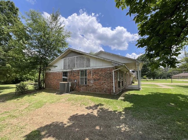 202 Quail Ln, House other with 3 bedrooms, 2 bathrooms and null parking in Hooks TX | Image 19