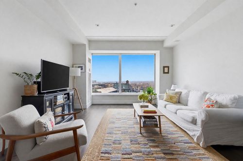 20a-110 Stuart St, Boston, MA, 02116-5670 | Card Image