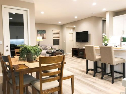158 Excursion, Irvine, CA, 92618-0819 | Card Image