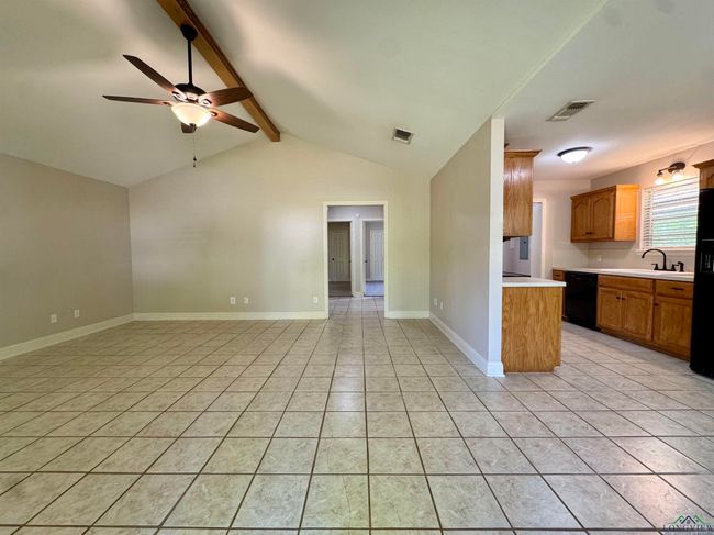 308 N Dogwood St, House other with 2 bedrooms, 2 bathrooms and null parking in Ore City TX | Image 4