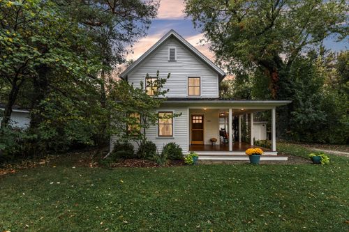 436 Pinewood St, Ann Arbor, MI, 48103-2740 | Card Image