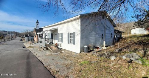 811 Siluria St, Harriman, TN, 37748-2162 | Card Image