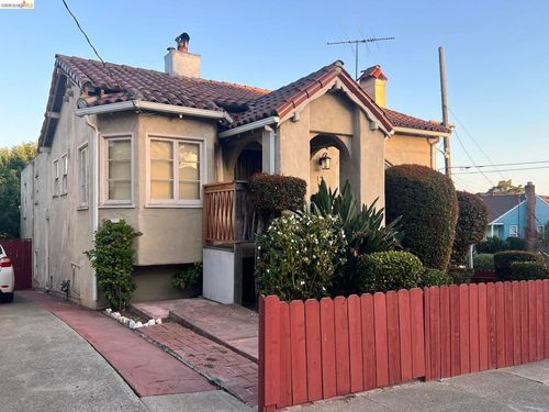 3000 Morcom Ave, Oakland, CA, 94619-3317 | Card Image