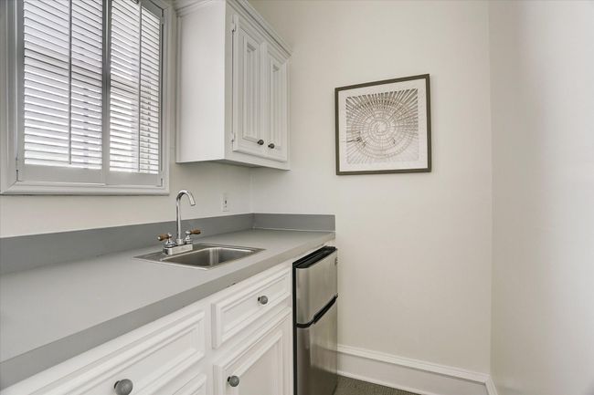5411 Pine St, House other with 5 bedrooms, 5 bathrooms and 3 parking in Bellaire TX | Image 43