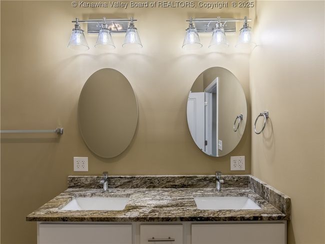 175 Precious Dr, House other with 3 bedrooms, 2 bathrooms and null parking in Hurricane WV | Image 21