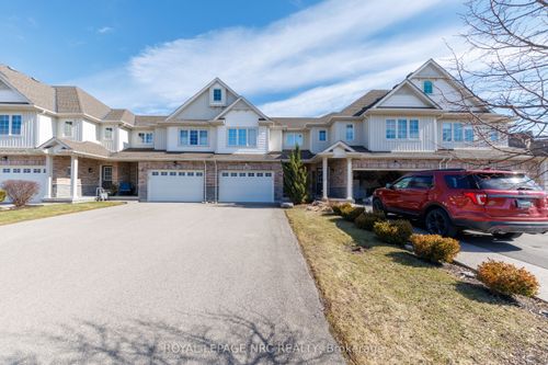 205 Cardinal Cres, Welland, ON, L3C0B1 | Card Image