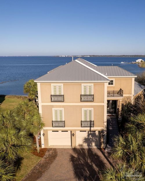 106 Matamoros Dr, Pensacola Beach, FL, 32561-5234 | Card Image