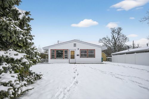 8 Kater Dr, Decatur, IL, 62521-5363 | Card Image