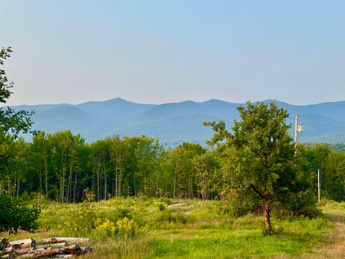 53 Pleasant Valley Rd, Lancaster, NH, 03584-3417 | Card Image