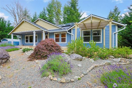 714 Tipsoo Loop S, Rainier, WA, 98576-9743 | Card Image
