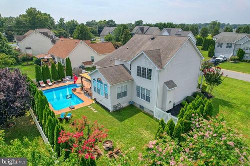 2 Royal Ct, MILFORD, DE, 19963-3767 | Card Image