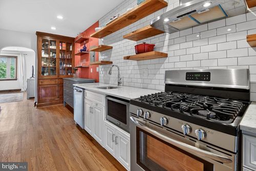 4-4004 8th Street Ne, WASHINGTON, DC, 20017 | Card Image