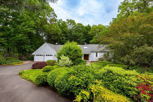 39 Chestnut Hill Rd, West Simsbury, CT, 06092-2607 | Card Image