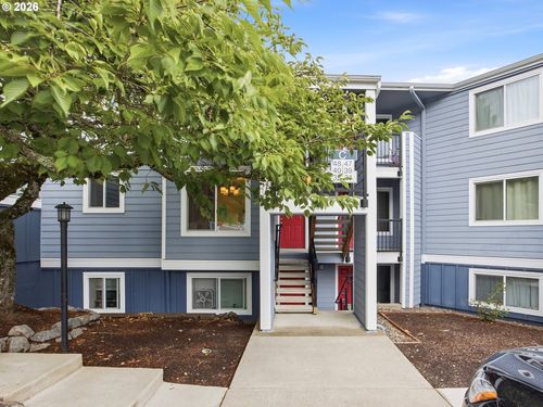 40-47 Eagle Crest Dr, Lake Oswego, OR, 97035-1048 | Card Image