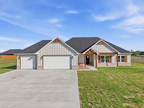 324 Moreland Ct, Stillwater, OK, 74074-8379 | Card Image