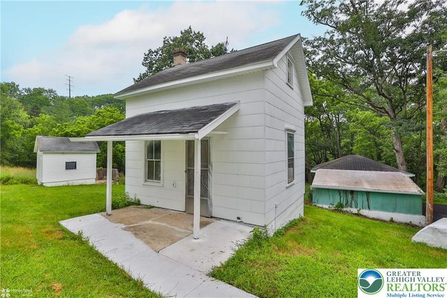 1911 Echo Rd, House other with 3 bedrooms, 2 bathrooms and null parking in Slatington PA | Image 10