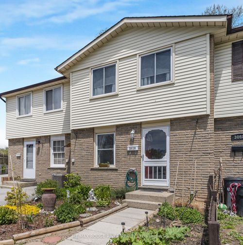3070 Empire Pl, Niagara Falls, ON, L2J3L8 | Card Image