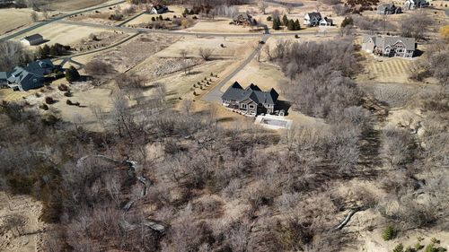 8664 Whisper Creek Trl, Rockford, MN, 55373-4517 | Card Image