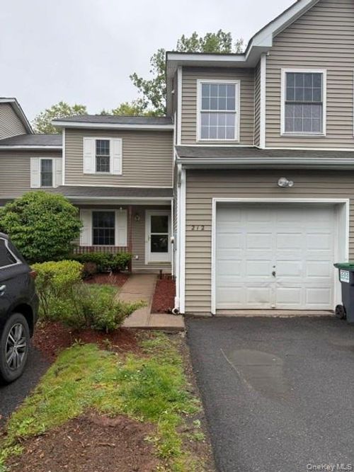 212 Hillside Ln, Ellenville, NY, 12428-1060 | Card Image
