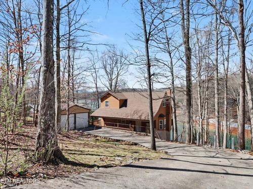 1447 Cove Pointe Rd, La Follette, TN, 37766-5930 | Card Image
