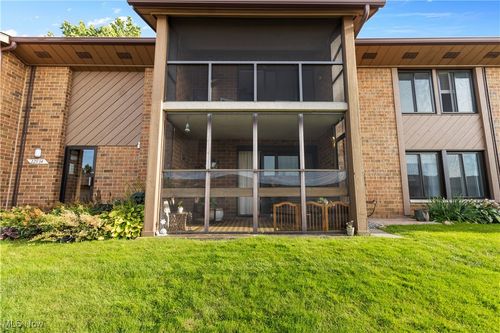 apt-102-22934 Mastick Rd, Fairview Park, OH, 44126-3133 | Card Image