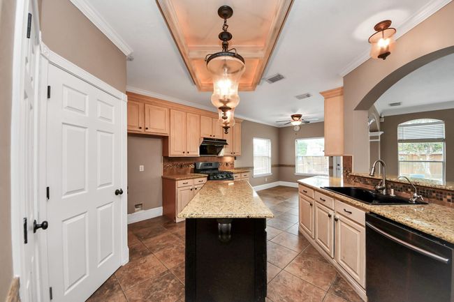 3613 Pine Valley Dr, House other with 5 bedrooms, 4 bathrooms and 2 parking in Pearland TX | Image 11