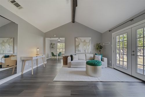 1601 Sagebrush Dr, Round Rock, TX, 78681-6635 | Card Image